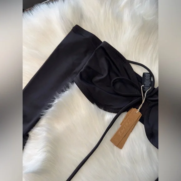 SKIMS Swim Top - Picture 3 of 6